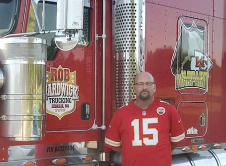 OOIDA Member Robert Hardwick and his Chiefs Truck Super Bowl