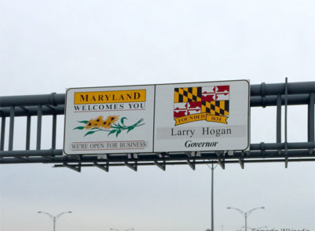 "Welcome To Maryland" sign on the Woodrow Wilson Bridge (the northbound outer loop of the Capital Beltway