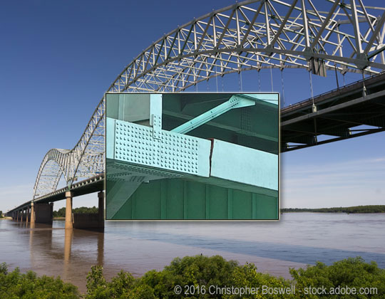 Hernando de Soto i-40 bridge across the Mississippi River