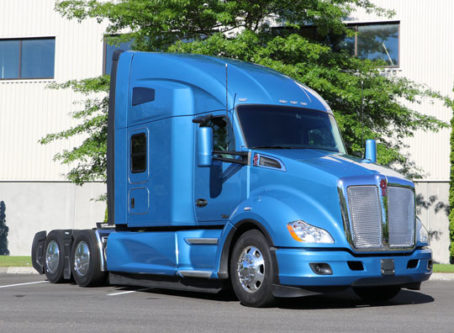 Kenworth continues partnership with Transition Trucking