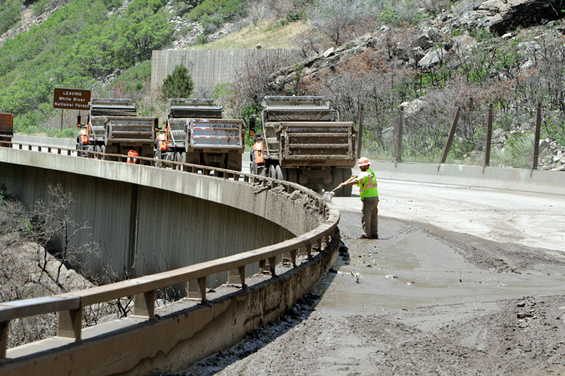 Colorado DOT crews clear mudflow from Interstate 70 in Glenwood Canyon. (Photo courtesy CDOT))