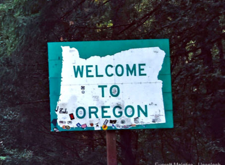 Welcome to Oregon sign, by Everett McIntire