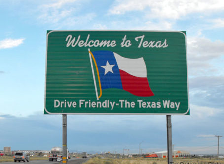 Welcome to Texas sign photo by Tim Patterson