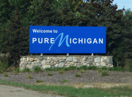 Welcome to Pure Michigan sign, photo by Ken Lund
