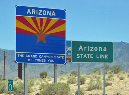 Arizona welcome sign, photo by Peter Zillmann