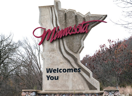 Minnesota Welcomes You highway sign. Photo by Lorie Shaull.