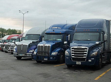 Immersion training program gives prospective drivers a glimpse into trucking