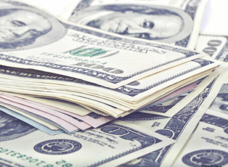 U.S. paper money, photo by Skyline