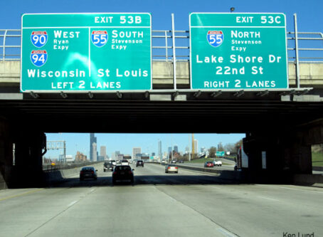 Dan Ryan Expressway in Chicago. Photo by Ken Lund