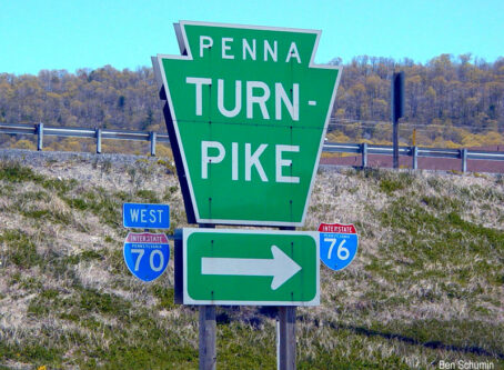 Pennsylvania Turnpike sign photo by Ben Schumin