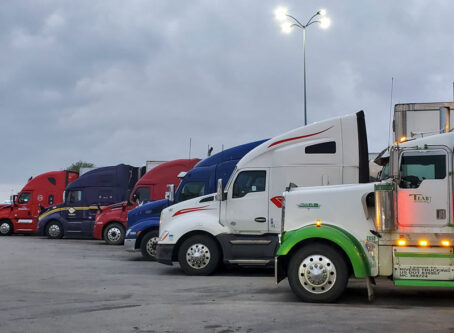 Truck parking photo by Marty Ellis, OOIDA