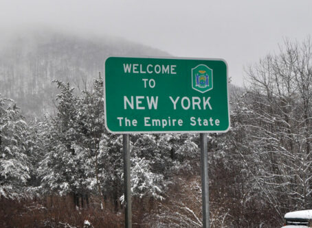 Welcome to New York sign. Image by Julian Colton