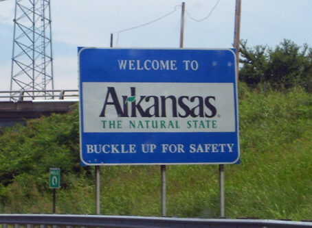 Arkansas welcome sign. Photo by Scott5114
