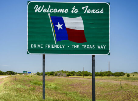 Texas welcome sign. Image by Nick fox