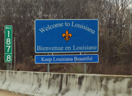 Louisiana welcome sign. Image by FormulaNone