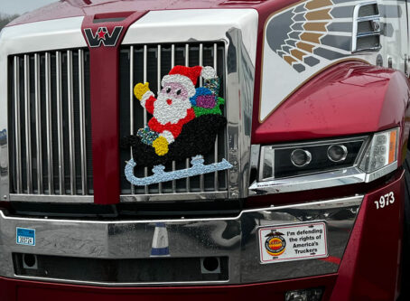 Front grille of the OOIDA tour trailer. Thanks, Marty Ellis! Merry Christmas!