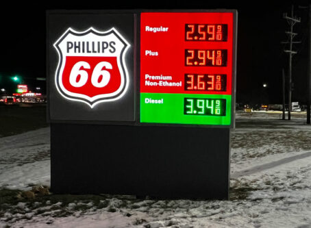 Diesel price on Monday, Dec. 26, 2022, in Joplin, Mo. Photo by Marty Ellis, OOIDA