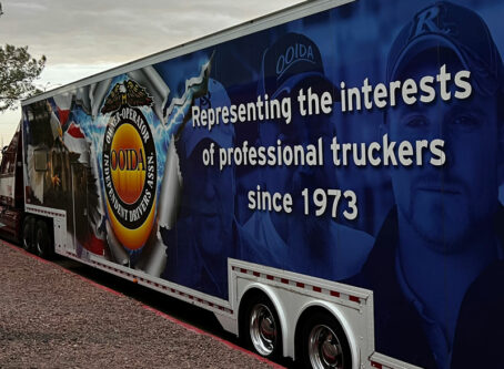 OOIDA tour trailer photo by Marty Ellis for OOIDA