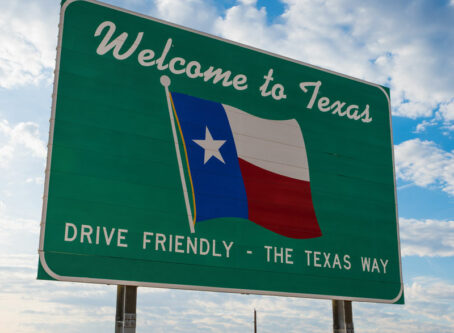 Welcome to Texas sign. Photo by jaflippo